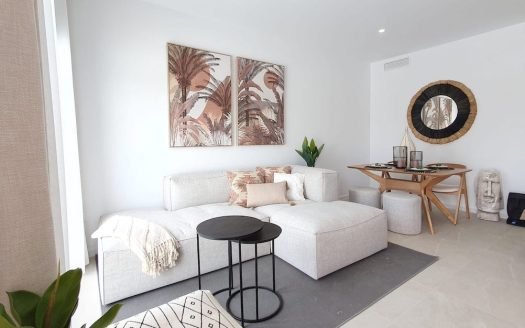 Maison mitoyenne 3 CHB/2SDB (104,59 m2) piscine privée et solarium (41,31 m2)