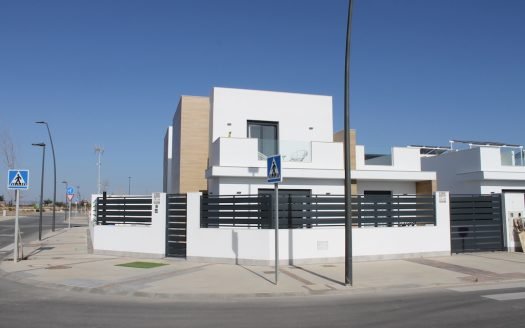 Maisons mitoyennes 2 CHB/2 SDB (75,54 m2) avec solarium (56 m2) et piscine privée