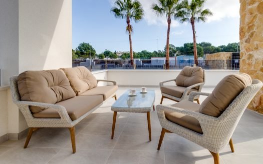 Appartement 2 CHb / 2 SDB totalement équipé et meublé avec piscine communautaire, parking et spa à Los Altos (Torrevieja)