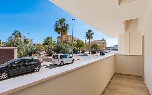 Appartement 2 CHB / 2 SDB (56,50 m2) au RDC avec cuisine équipée, piscine communautaire à Benijofar