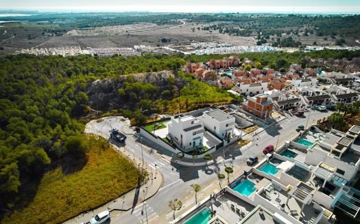 Villa 3 CHB / 3 SDB (197 m2) avec piscine privée