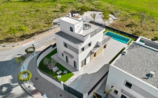 Villa 3 CHB / 3 SDB (197 m2) avec piscine privée