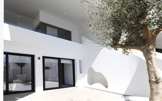 Villa spacieuse 4 CHB 4 SDB 270 m2 à Guardamar, avec piscine privée et terrasse 140 m2